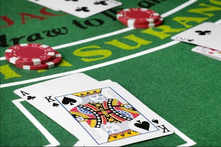 Tata letak meja VIP Roulette dengan opsi taruhan dan studio dealer profesional hadir jp